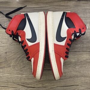 Nike Men’s Red Rubber Sole Athletic Sneakers